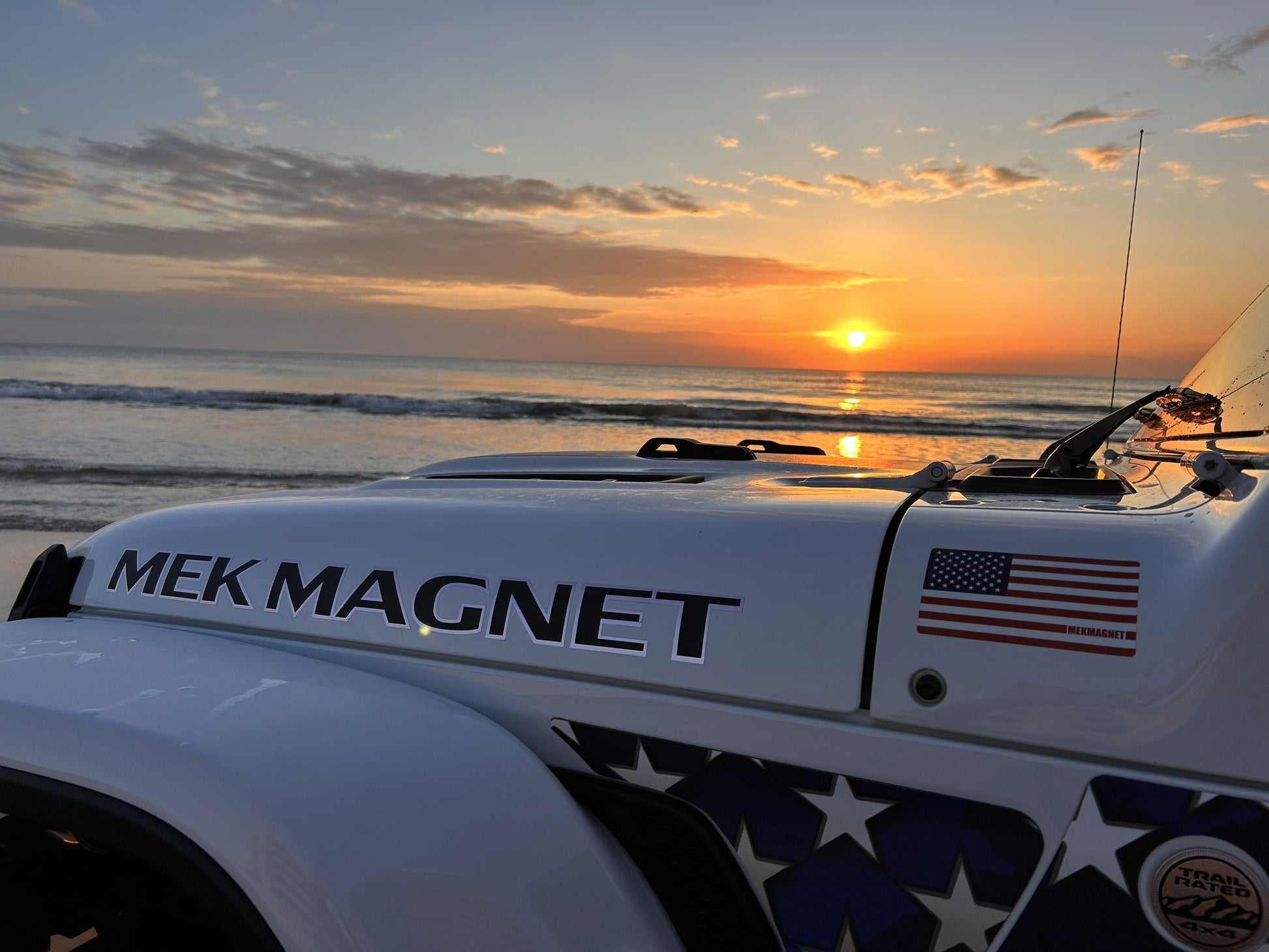 #flag_red,_white_&_blue_(pair)_nano-hold_technology